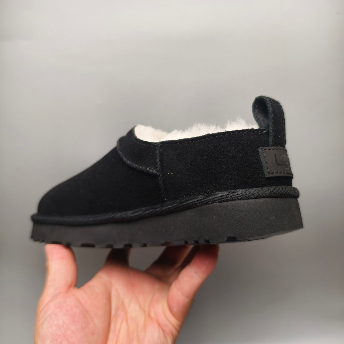 3891 Black Women's Classic Slip-On Shoes