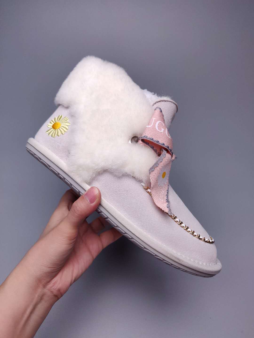 7888 Milkshake White Daisy Chain-and-Ribbon Detail Shoes