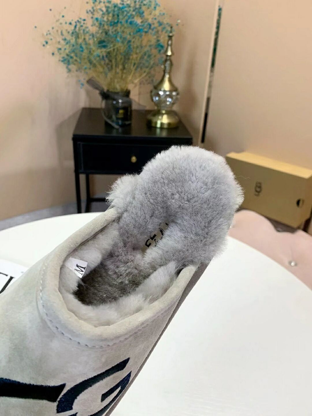 2593 Grey G-Letter Indoor Slippers