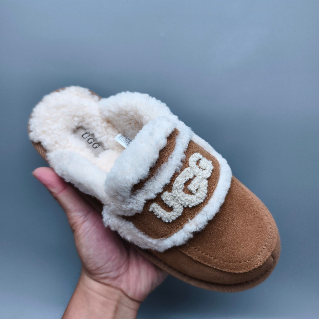 1206 Chestnut Curly Plush Logo Slippers