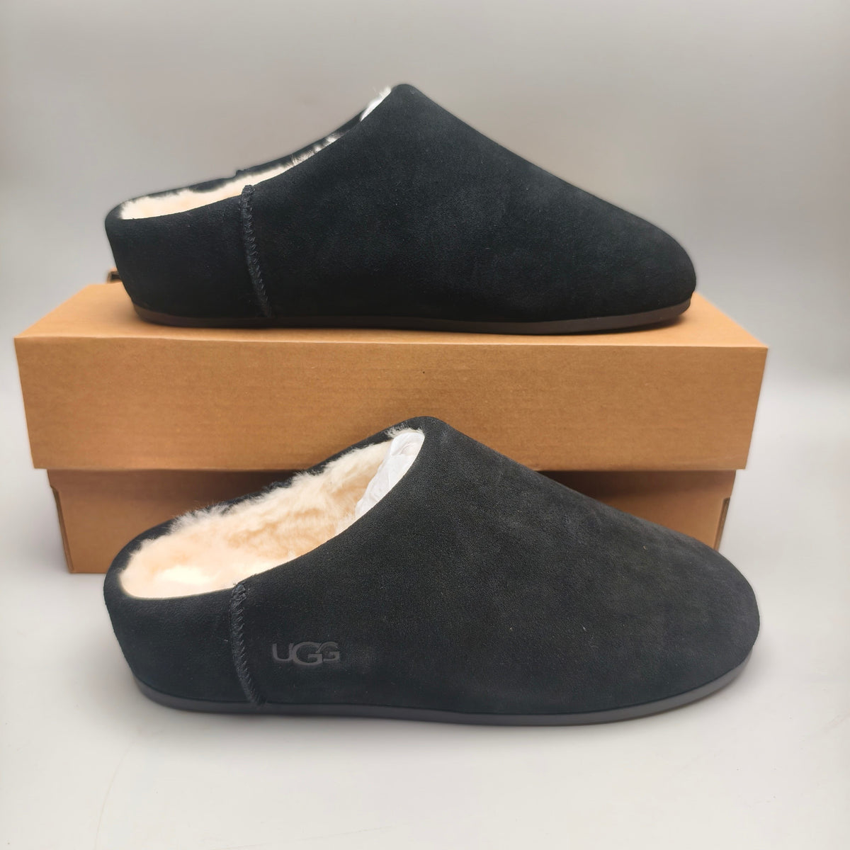 1390 Black Slip-On House Shoes