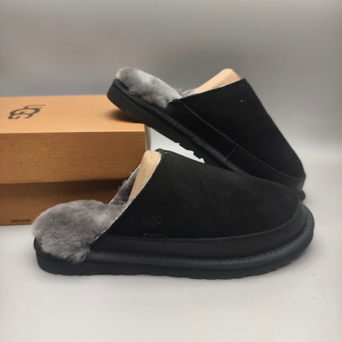 4585 Black Men's Ultra-Light Plush Slippers
