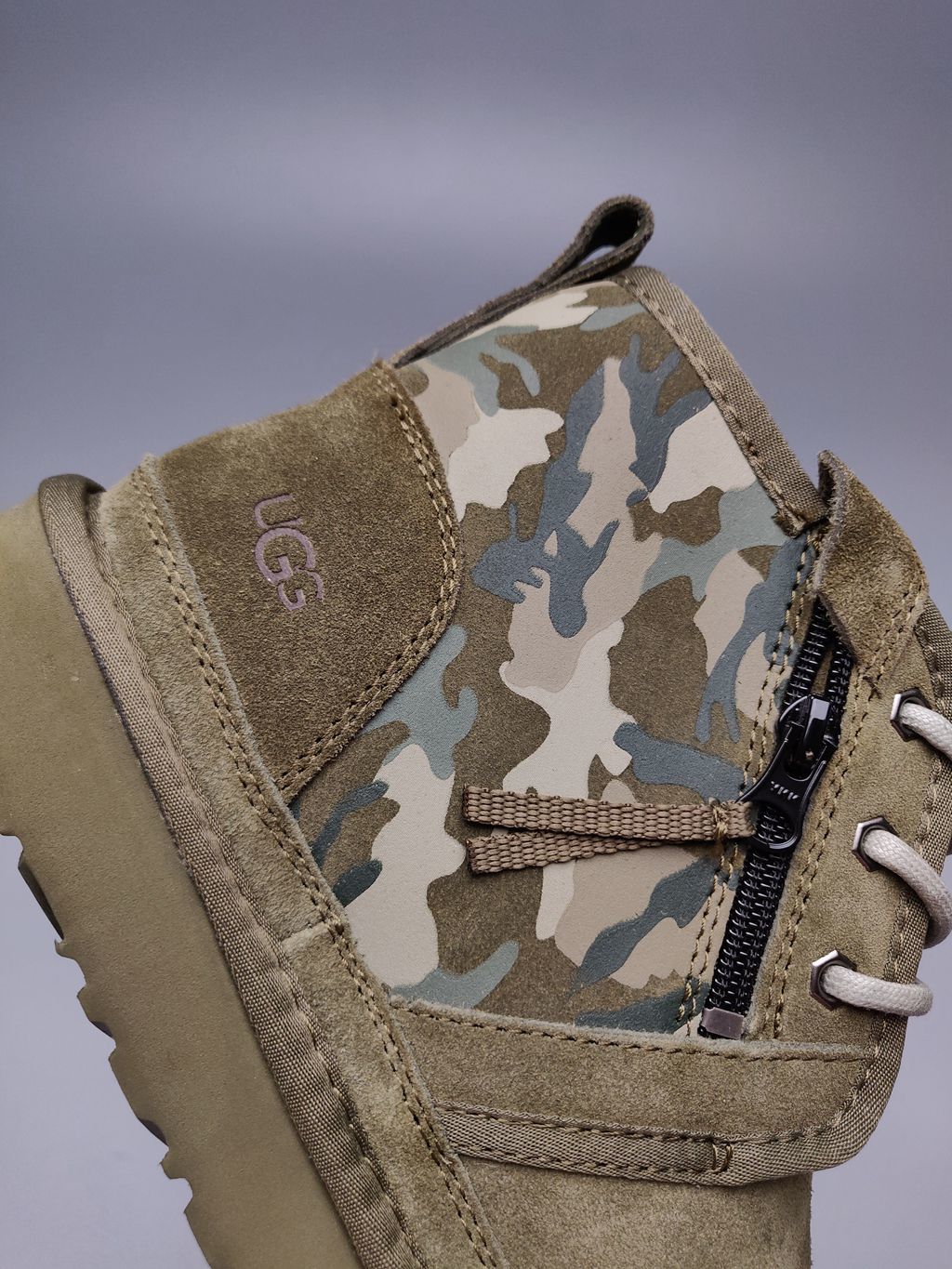 4193 Army Green Men's Color-Block Camouflage Shoes
