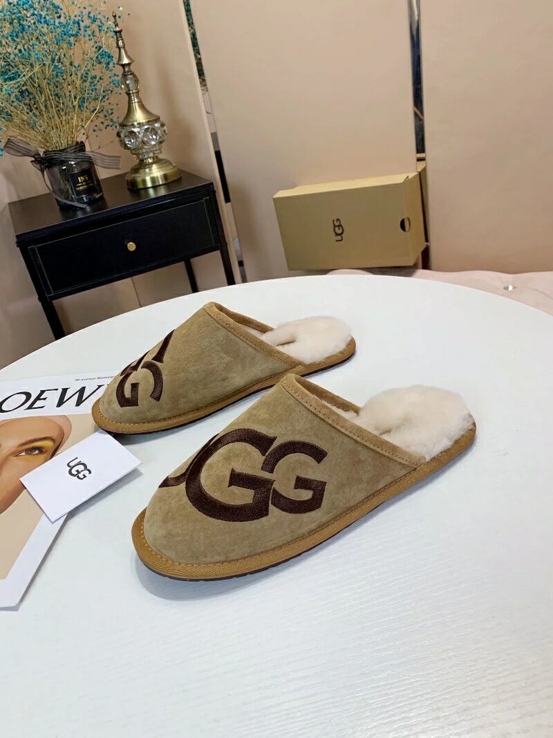 2593 Chestnut G-Letter Indoor Slippers