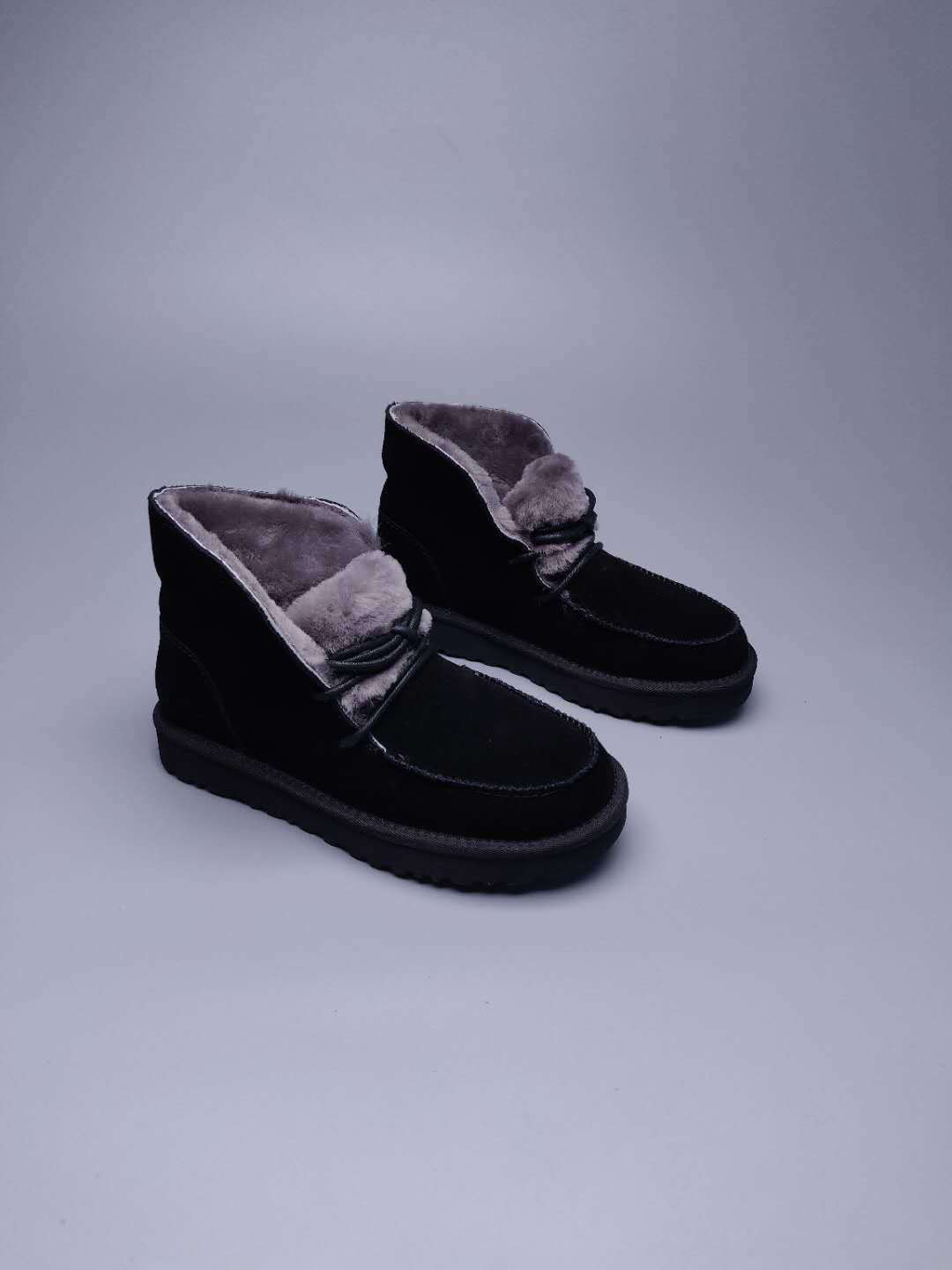 3090 Black Lace-Up Ankle Boots with Plush Trim