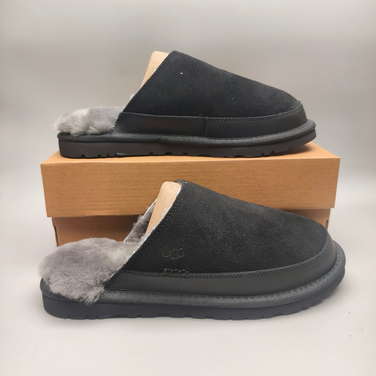 4585 Black Men's Ultra-Light Plush Slippers