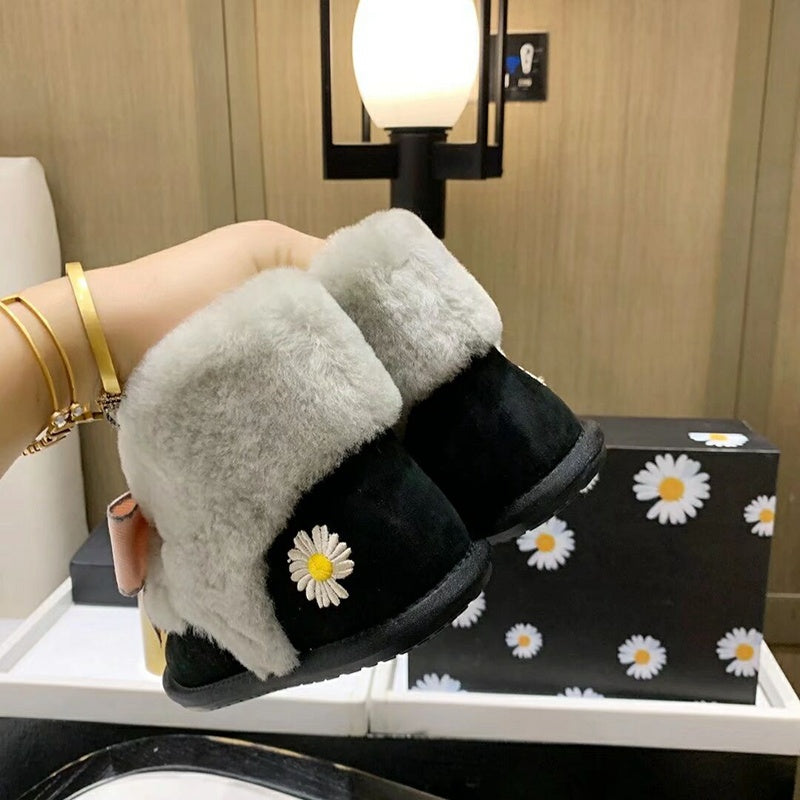 7888 Black Daisy Chain-and-Ribbon Detail Shoes