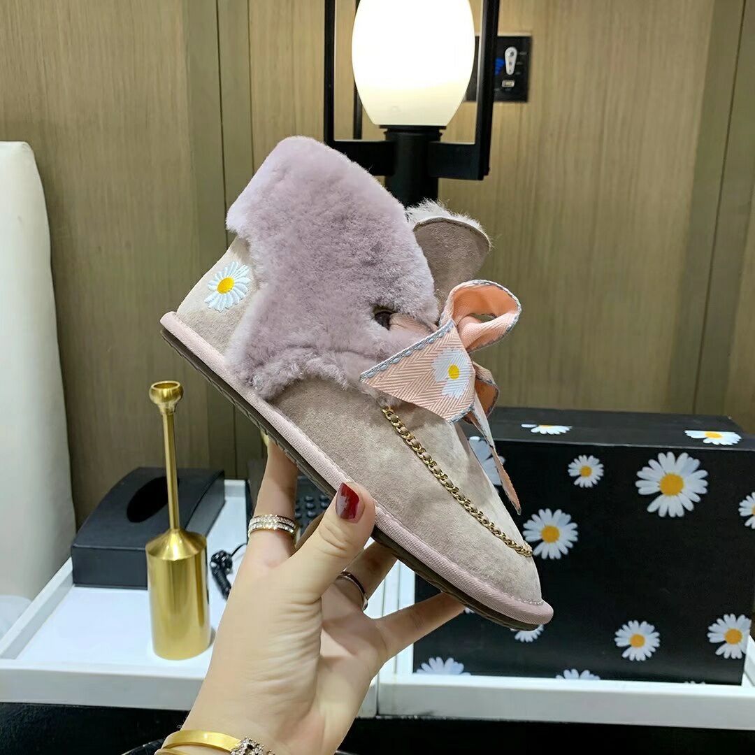 7888 Muted Pink Daisy Chain-and-Ribbon Detail Shoes