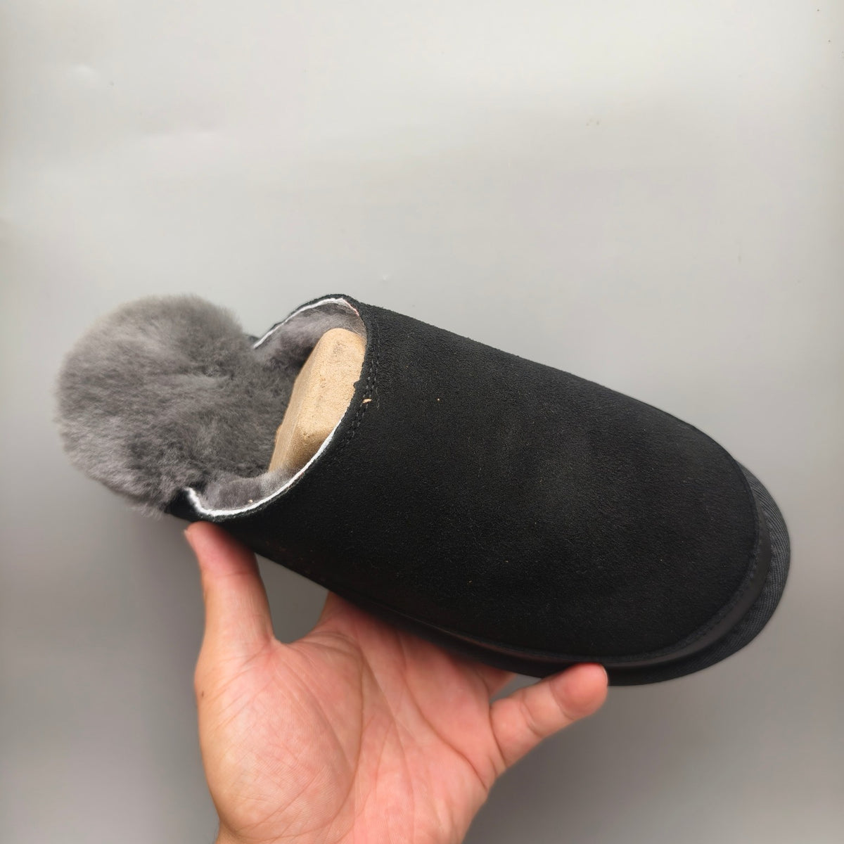 4585 Black Men's Ultra-Light Plush Slippers
