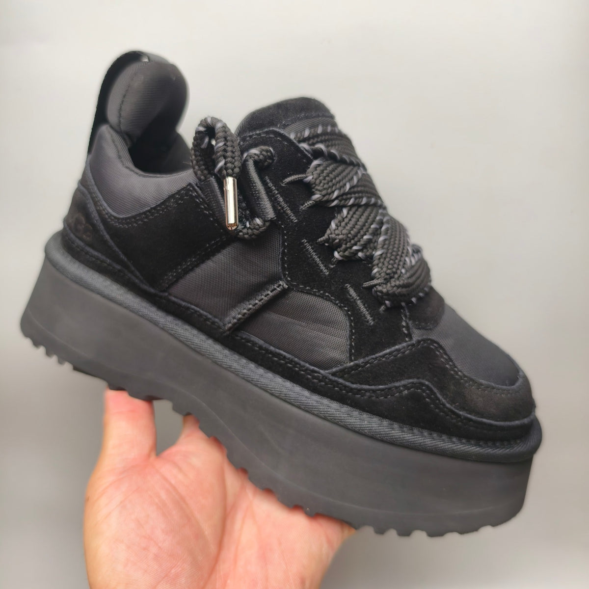 1541 Black Chunky Platform Lace-Up Sneakers