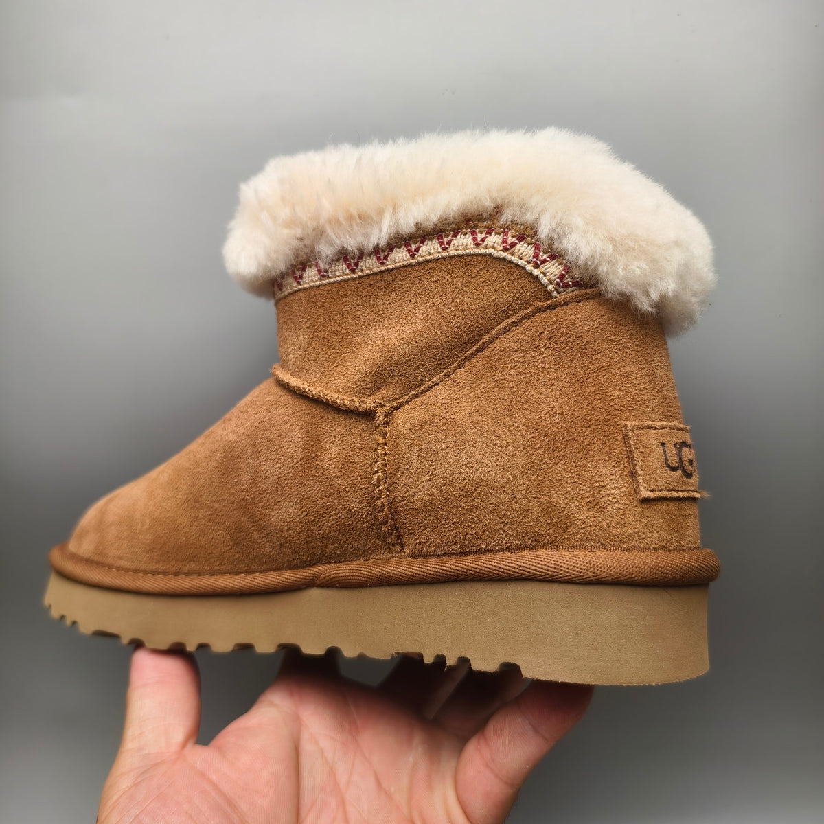 4496 Chestnut Boho-Inspired Low-Top Casual Shoes