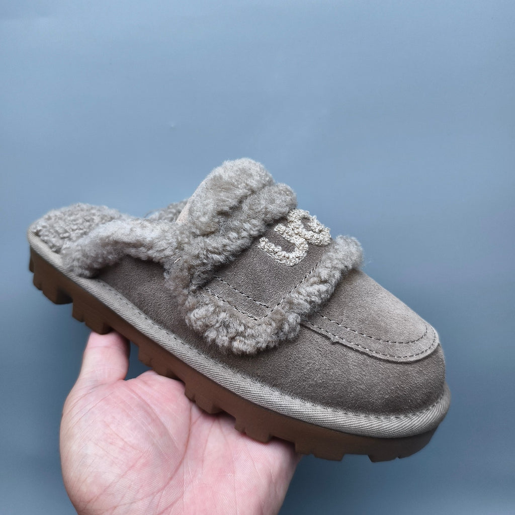 1206 Antelope Brown Curly Plush Logo Slippers