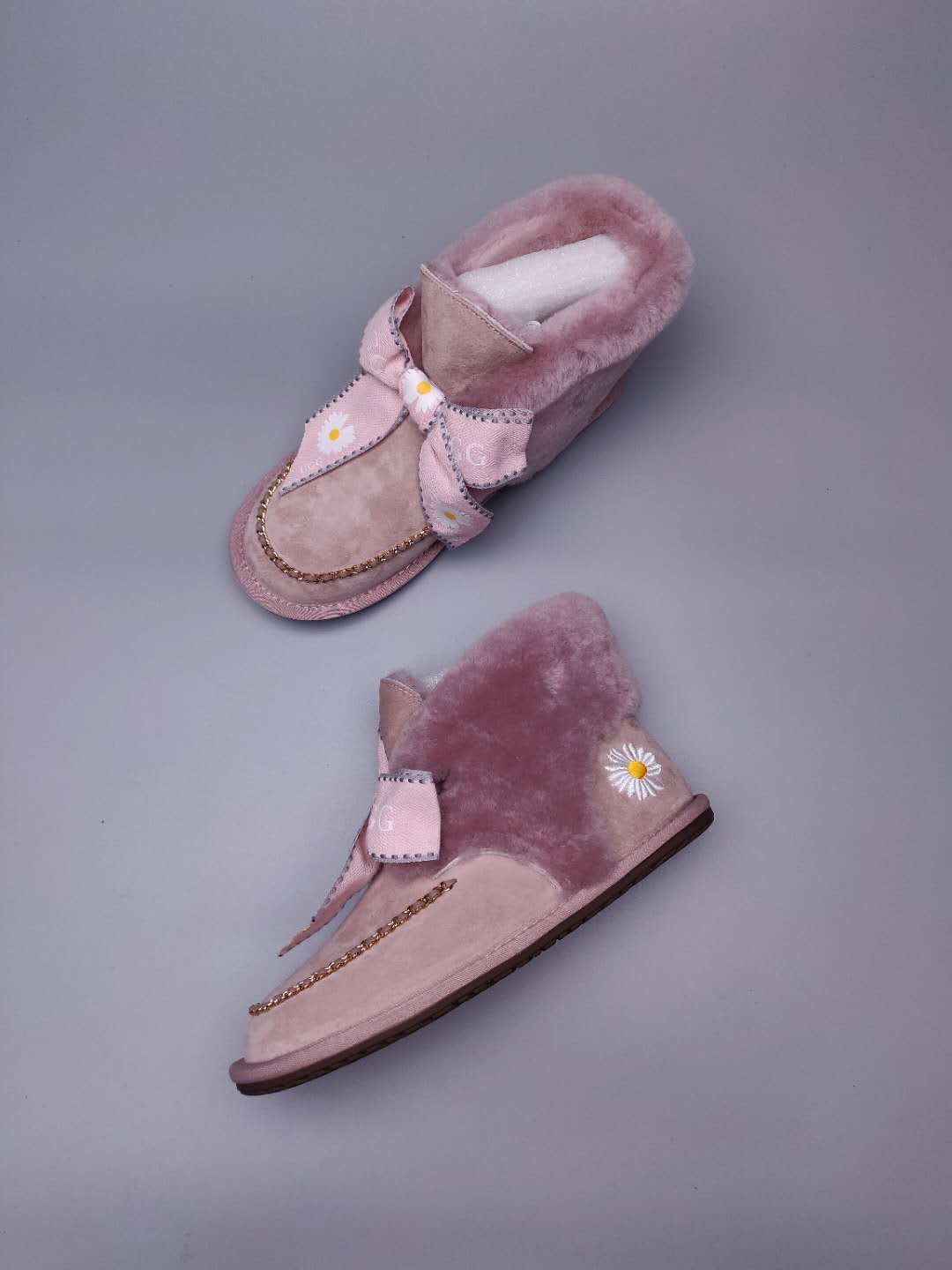 7888 Muted Pink Daisy Chain-and-Ribbon Detail Shoes
