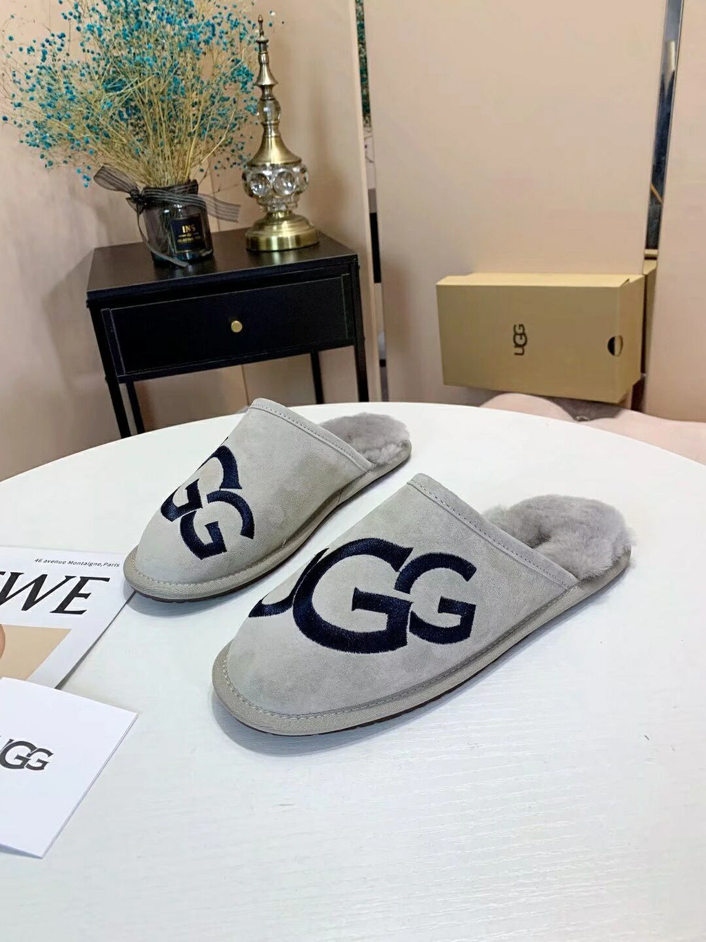 2593 Grey G-Letter Indoor Slippers