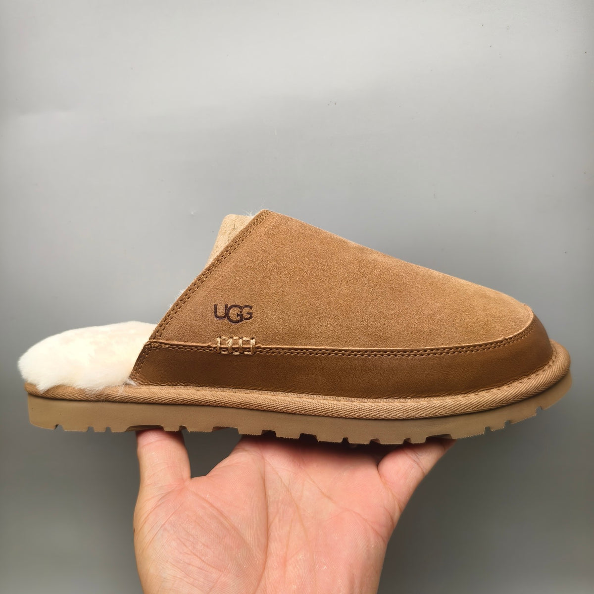 4585 Chestnut Men's Ultra-Light Plush Slippers