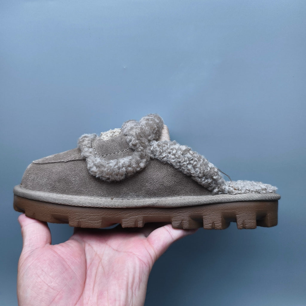 1206 Antelope Brown Curly Plush Logo Slippers