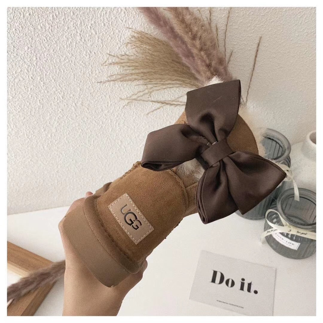 3130 Chestnut Bow-Detail Ankle Boots