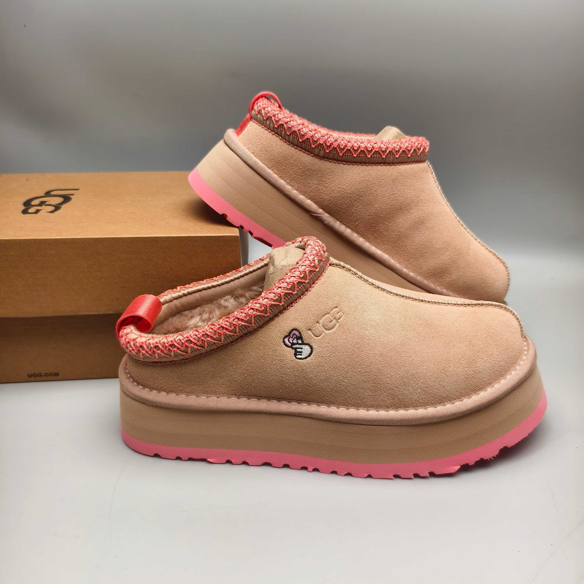 2553 / 2130 Pink Boho-Inspired Platform Casual Shoes
